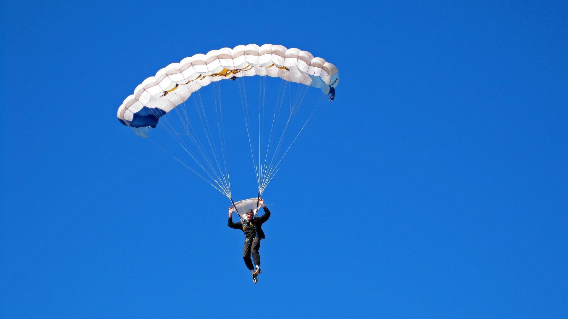 闪电突破！新世界纪录诞生，人类极限再被刷新